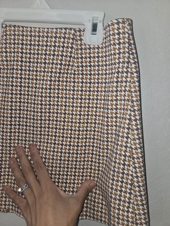 Houndstooth Pleated Skirt - Browns/White - Picture 4 of 5